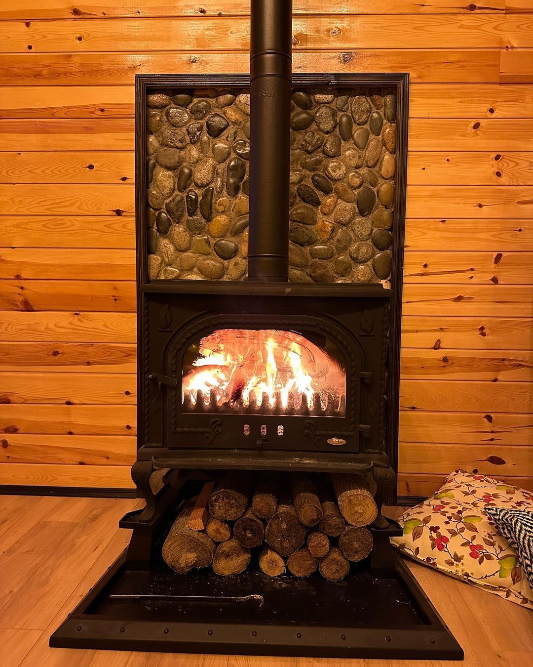 Muhafazakar Havuzlu Jakuzili Bungalov